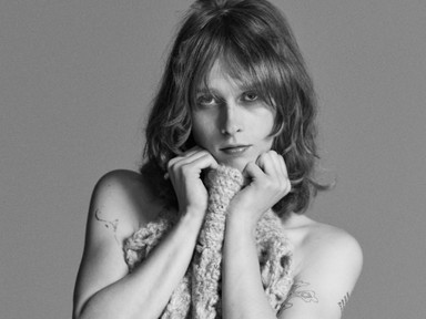 A GANNI 2025 őszi-téli kollekciója a zenéből merít erőt és önbizalmat ad