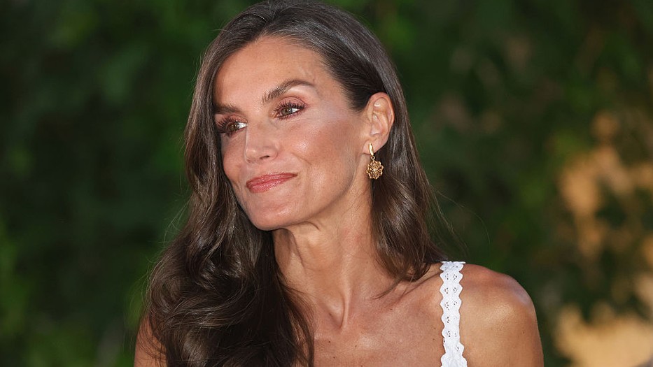 Letícia királyné finoman áttetsző ruhája egyszerre volt merész, mégis elegáns