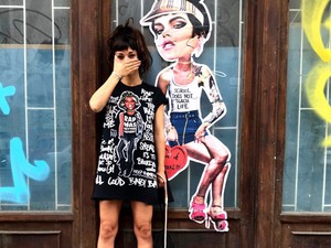 Saját kollekciójának egy darabját is megmutatja Miss KK