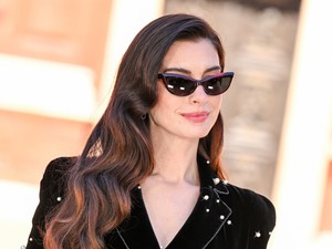 Harmadik gyermekével várandós Anne Hathaway, tündéri módon jelentette be az örömhírt