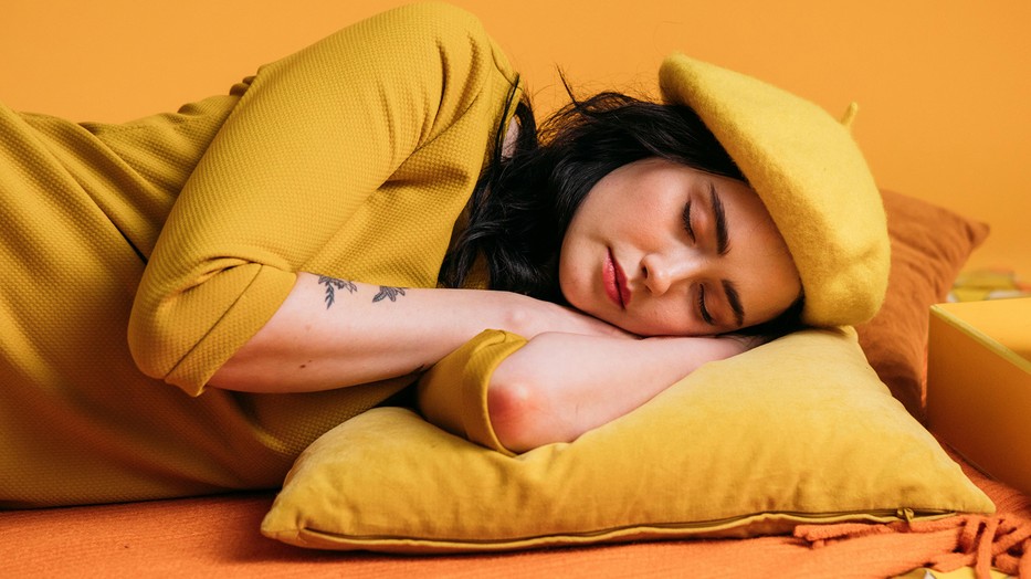 5 apró szokás, amivel alvás közben teszed tönkre az arcod, anélkül, hogy tudnál róla