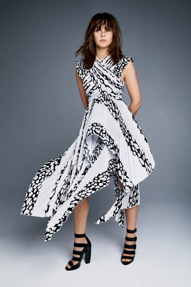 Felicity Jones GLAMOUR