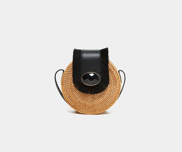 Válltáska UTERQÜE 26500 Ft