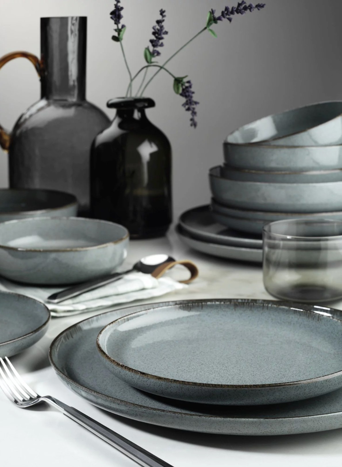 Tányér MÖBELIX 1490 -1990 Ft 20% majdnem minden teljes árú termékre a GLAMOUR-napokon