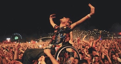 Kipróbáltam, milyen a Sziget Fesztivál kerekesszékesként, egy teljes napot kint töltöttem a legmenőbb magyar fesztiválon