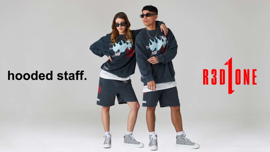A hoodedstaff egy közösség, nem csak egy divatmárka. Az új kollaboráció darabjainak viselésével esetleg te is csatlakozhatsz ehhez a laza, stílusos csapathoz
