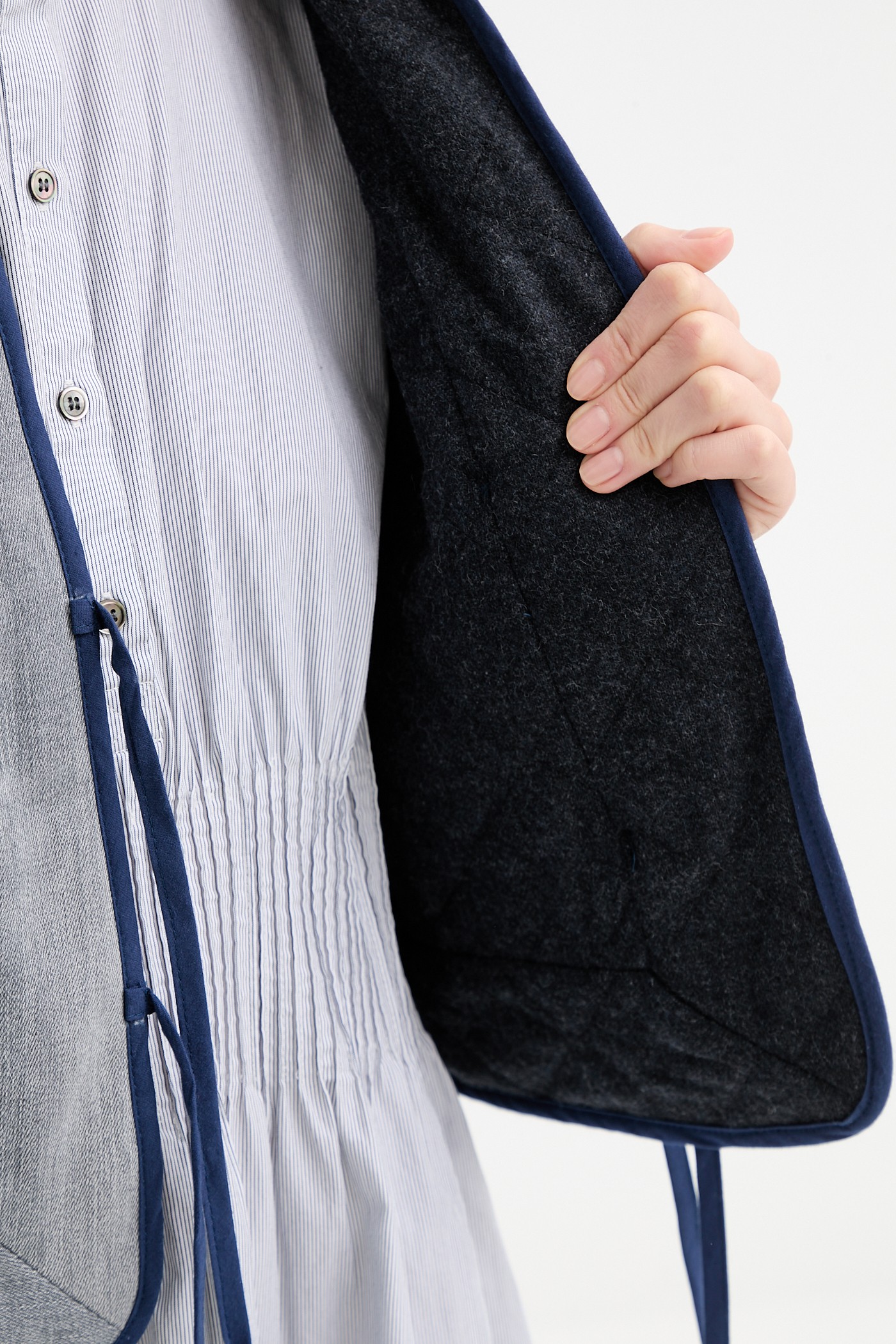 Selejtből statement – a régi farmerek új életre kelnek az Answear × INTU kollekcióban. Ez nemcsak divat, ez egy szemléletváltás.