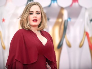 8 sztár, aki szembenézett a szülés utáni depresszióval