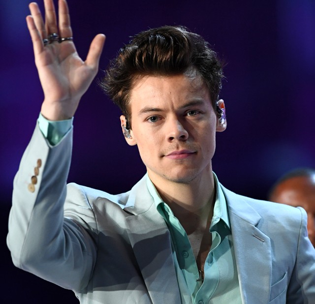 Harry Styles lett a Vogue első férfi címlapsztárja