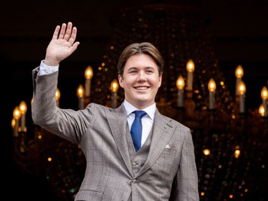 Egy lány szándékosan elhagyta a cipőjét a dán királyi herceg gáláján