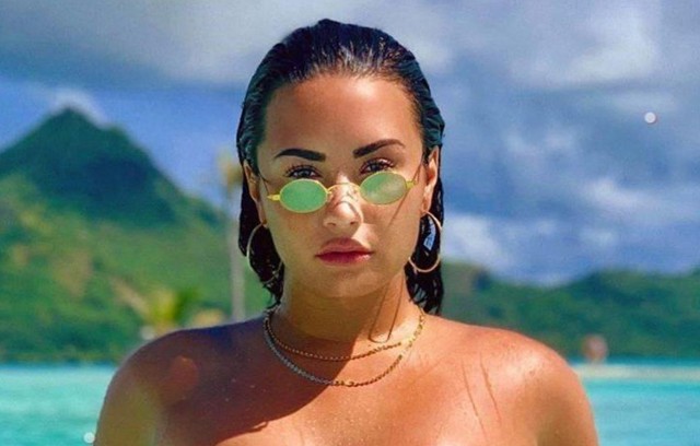 Demi Lovato szexi bikinis fotójával üzent mindenkinek, aki kritizálja a testét
