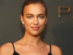 Irina Shayk smink nélkül a konditeremben, a legszexibb edzőszettben