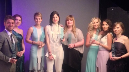 Rúzsa Magdi duplázott, Osvárt Andi a legjobb színésznő, debreceni nyertesek a GLAMOUR Women of the Year díjátadón