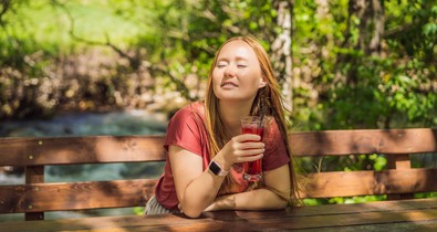 Ez történik a testeddel, ha minden lefekvés előtt meggylevet iszol egy héten át
