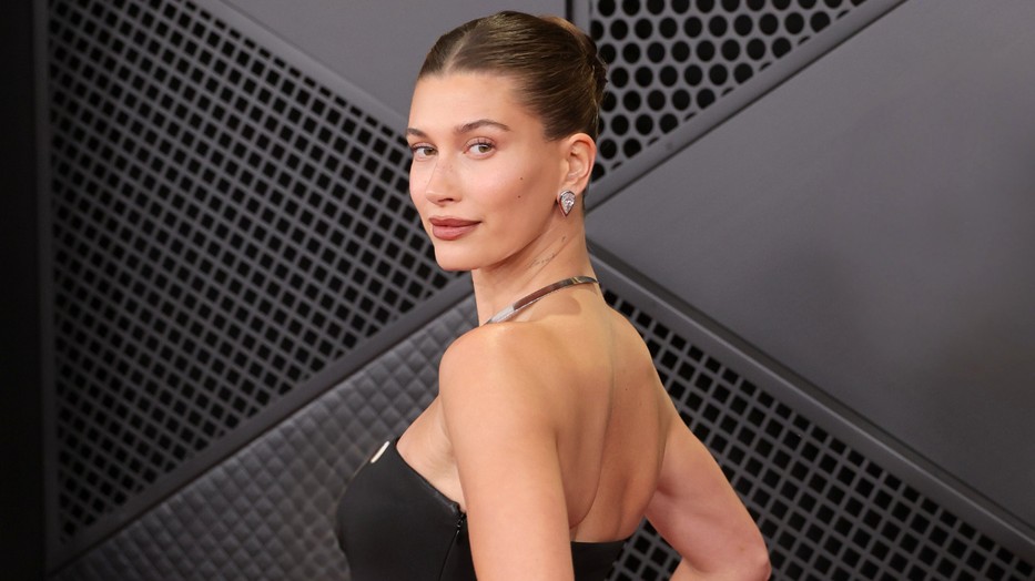 Hailey Bieber már most érzi a nyarat