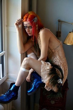 A grunge-özvegy saját kollekciója