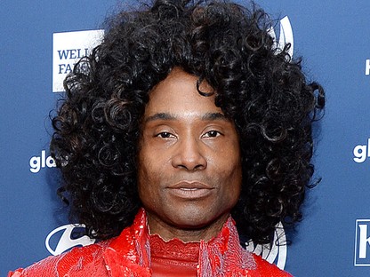 Emlékszel a báliruhás férfira az Oscarról? Most is nagyot alkotott a vörös szőnyegen, de nem volt egyedül