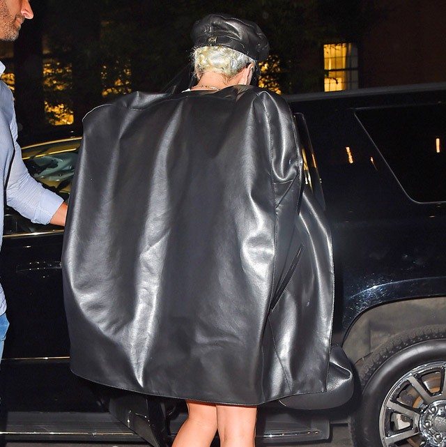 LAdy Gaga denevérkabátja