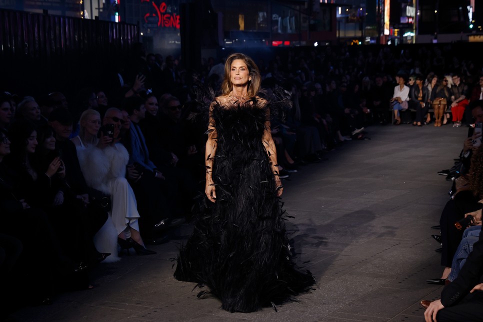 Cindy Crawford és a Gucci az a tökéletes párosítás, amelyre nem lehet nemet mondani