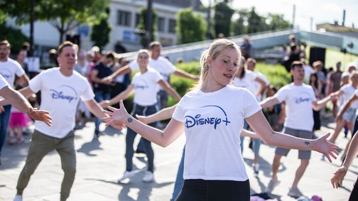 Ingyen Beatles koncert Molnár Ferenc Caramellel, Rácz Gergővel, Járai Márkkal és a The BlackBirds-szel