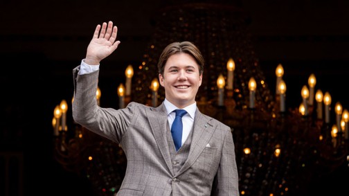 Egy lány szándékosan elhagyta a cipőjét a dán királyi herceg gáláján