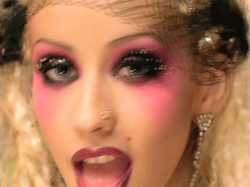 Mindenkinek el kell ezt olvasni, akinek piercingje van