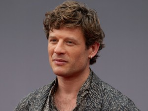 Játszott már lelkészt, gyilkost és egyedülálló apát is, ő James Norton, a Sárkányok háza új, veszélyes szívtiprója