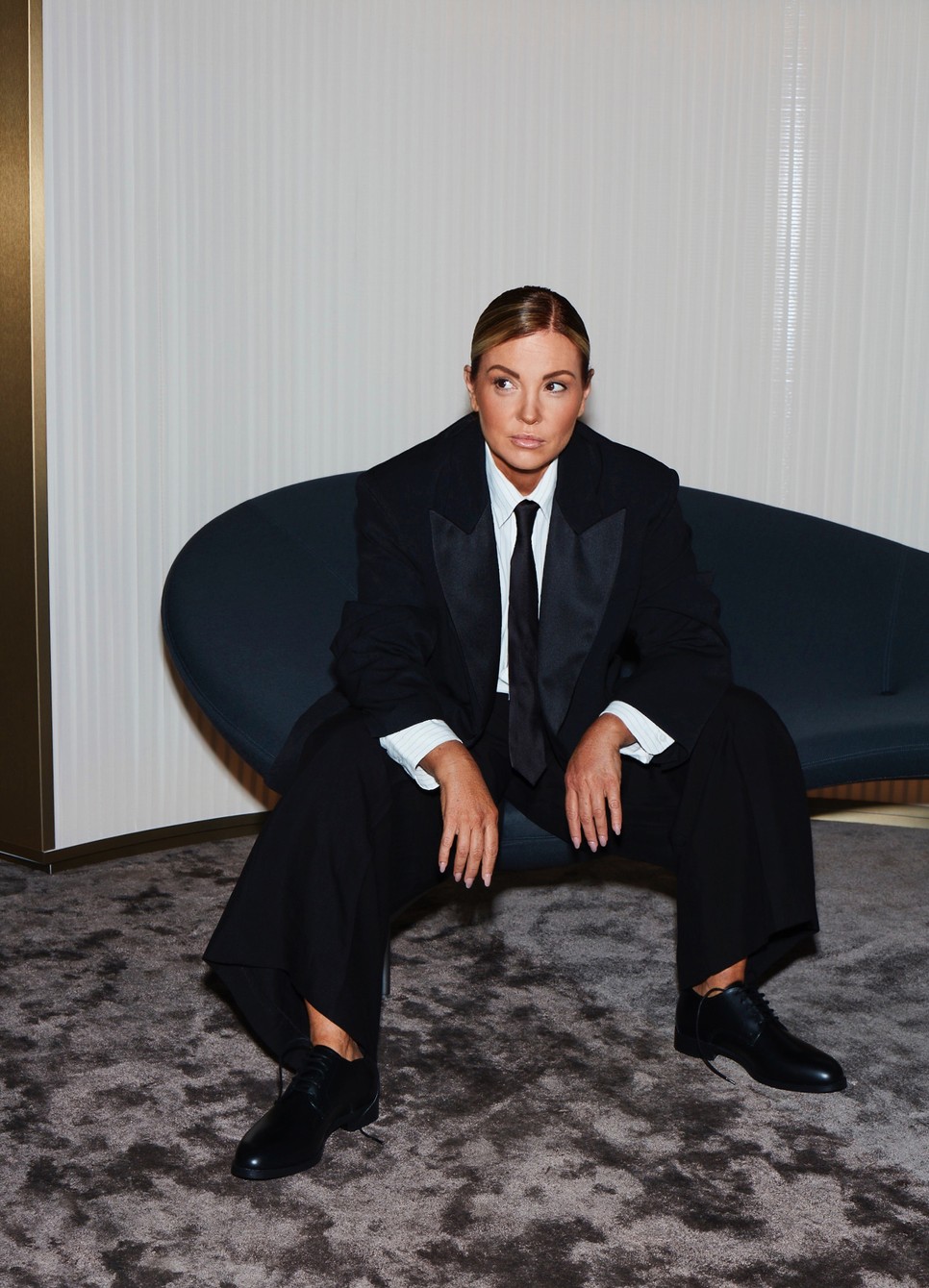 Hello Stranger powered by GLAMOUR Liptai Claudia