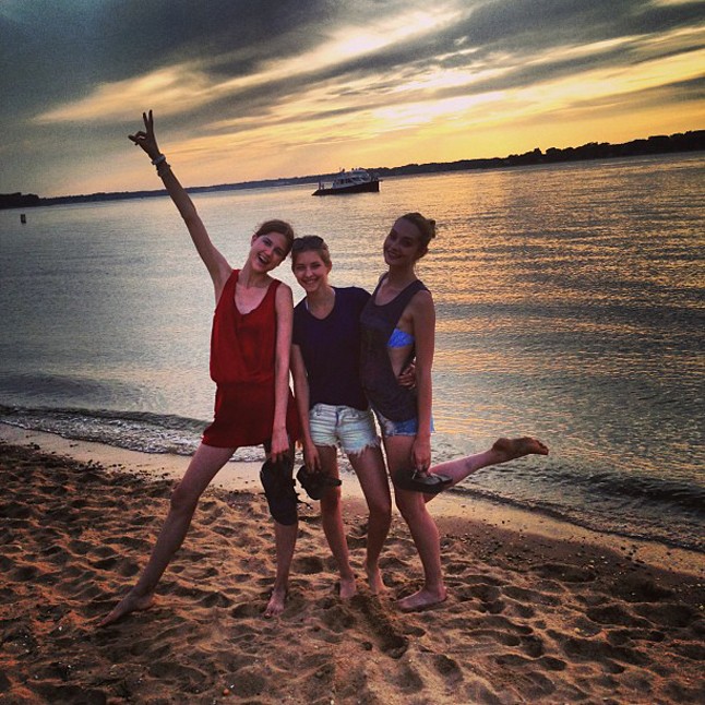 A szuper magyar modellcsapat Hamptonsban pihen: Kondás Kata, Barabás Heni és Hajdu Niki.