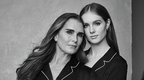 Gyönyörű anya-lánya kampány a fehérneműmárkától: Brooke Shields és egy transznemű sztár is szerepet kapott benne