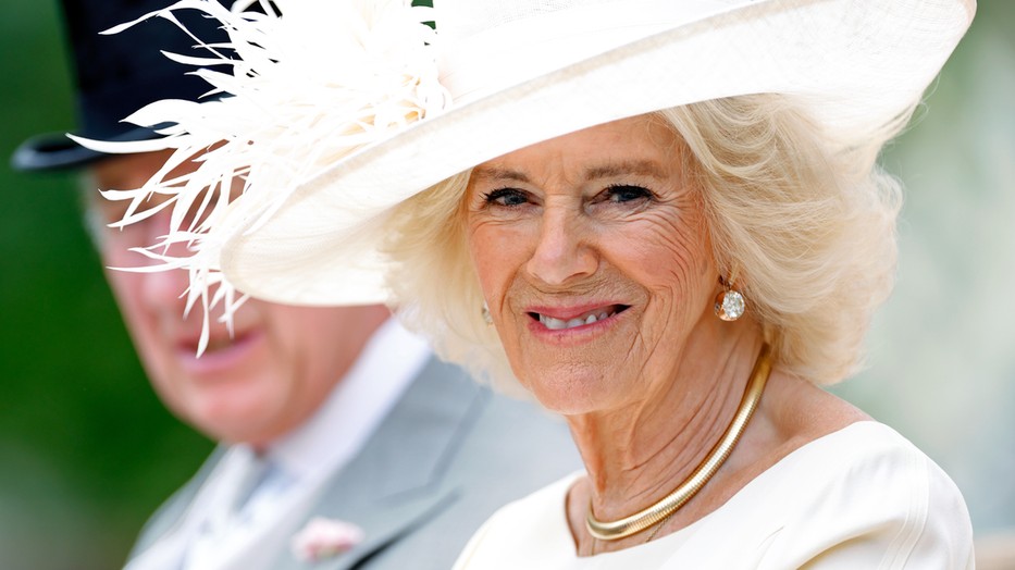 Kamilla királyné a jelek szerint imádja az állatokat