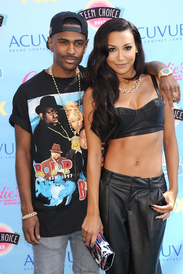 Naya Rivera & Big Sean. A Glee szexi sztárjának, Naya Riverának nem csak zenei karrierjének beindítására, hanem a rapperrel, Big Seannal való kapcsolatára is volt ideje. A pár áprilisban jött össze és októberben már el is jegyezték egymást.