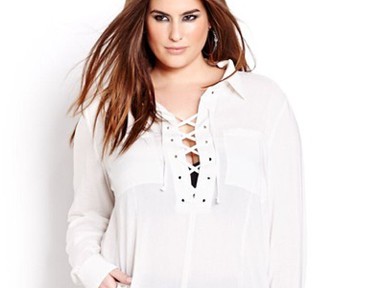 Tavaszi blúzkörkép plus size nőknek