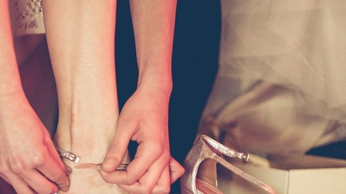 Dögös lábbelik ünnepi pillanatokra