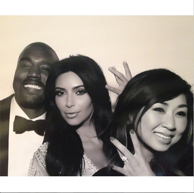 A boldog pár is beállt egy-két fotó erejéig.