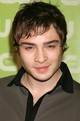 Ed Westwick 2007 májusában New Yorkban. Ebben az évben robbant be a Gossip Girl, amiben Ed a rosszfiú Chuck Basst alakította.