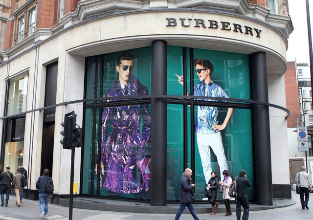 Burberry üzlet