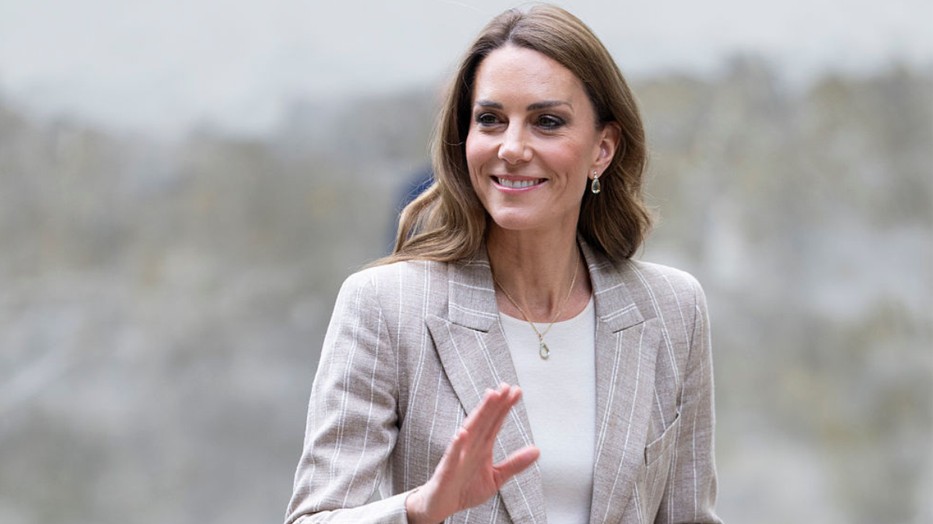 Katalin hercegné sem mindig estélyit és kosztümöt visel
