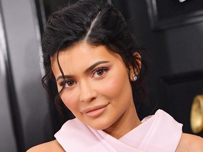 Tessék? Kylie Jenner falán óvszerek lógnak