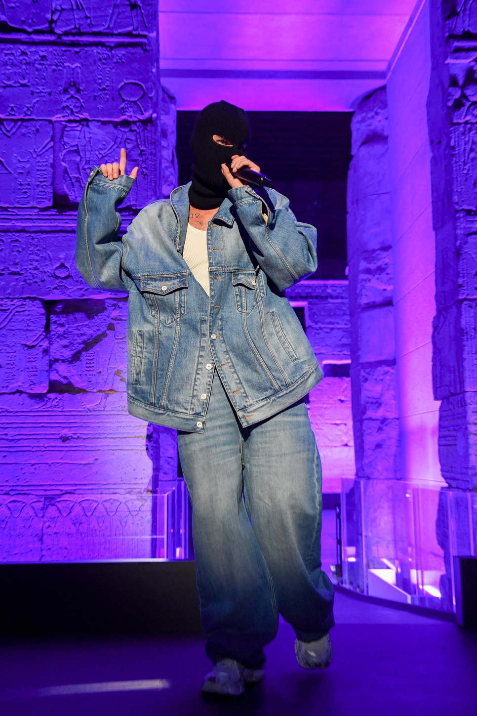 Justin Bieber és Hailey Bieber feltekerték a stílusmérőt a Met gálán