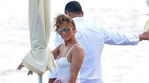 Á, csak újabb ultraszexi fürdőruhás fotók Jennifer Lopezről