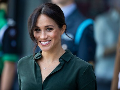 Te kiszúrtad? Ezért beszél most mindenki Meghan Markle gyűrűjéről