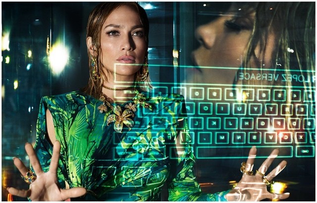 Jennifer Lopez Versace