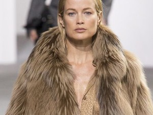 Hurrá! Michael Kors cége sem használ többé állati szőrmét!