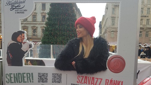 Budapesten élvezhetjük Európa egyik legszebb karácsonyi vásárát! Dukai Regina már teljesen ráhangolódott az ünnepre!