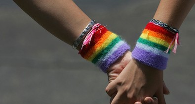 Melegség és Megismerés: Egy iskolai program, ami hiteles információkat ad arról,milyen melegként élni