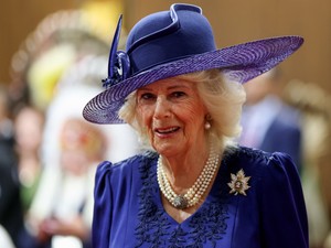 Kamilla királyné hatalmas feltűnést keltett a ruhájában: ha meglátod az extrém darabot, megérted, miért