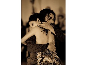 Megérintesz másokat?