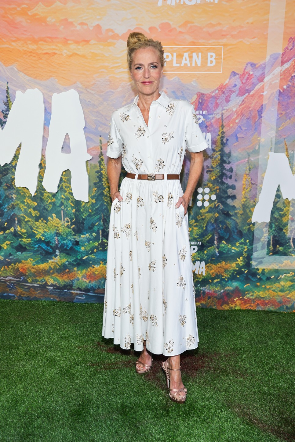 Gillian Anderson elképesztően fiatalosnak tűnt legutóbbi premierjén