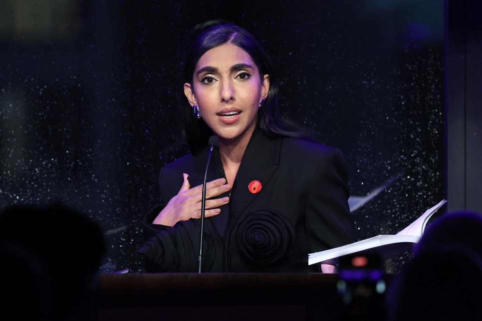 Rupi Kaur versei az Instagramon gyógyítják az Instagramon szerzett sebeket, és ez mindent elmond a jelenség kétarcúságáról